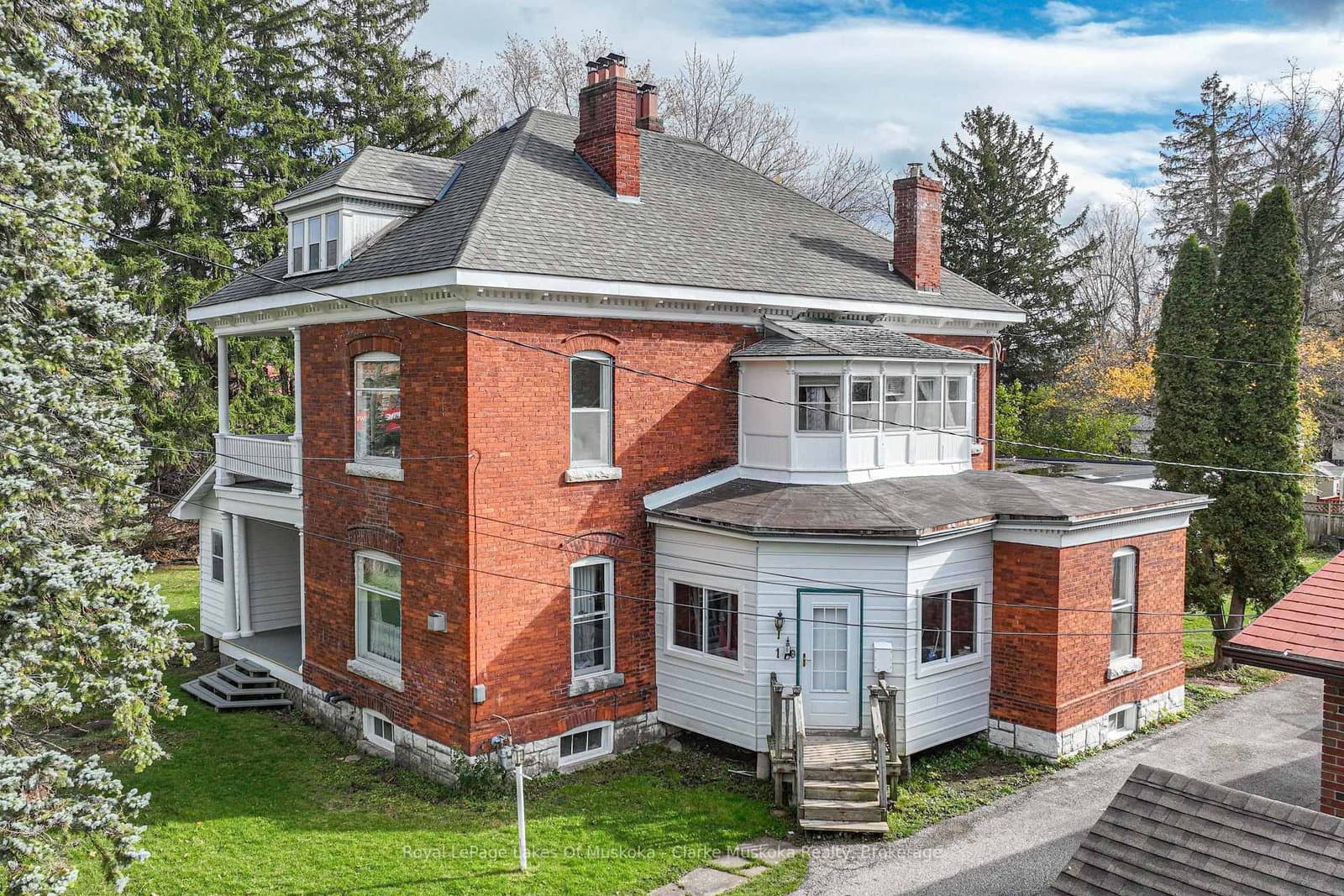 1 Sturgeon Bay Road
