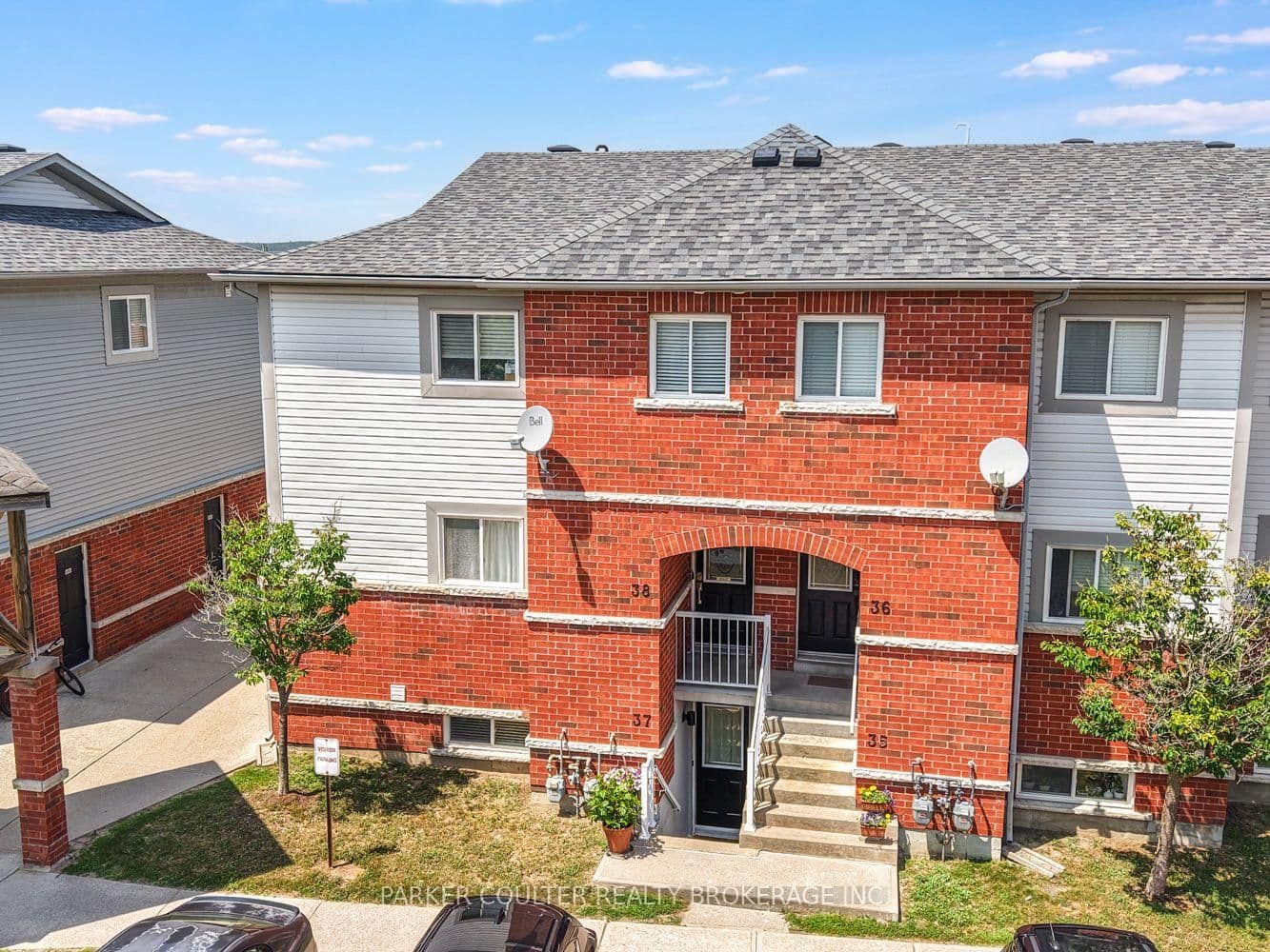 241 Ferndale Drive S, Unit 37