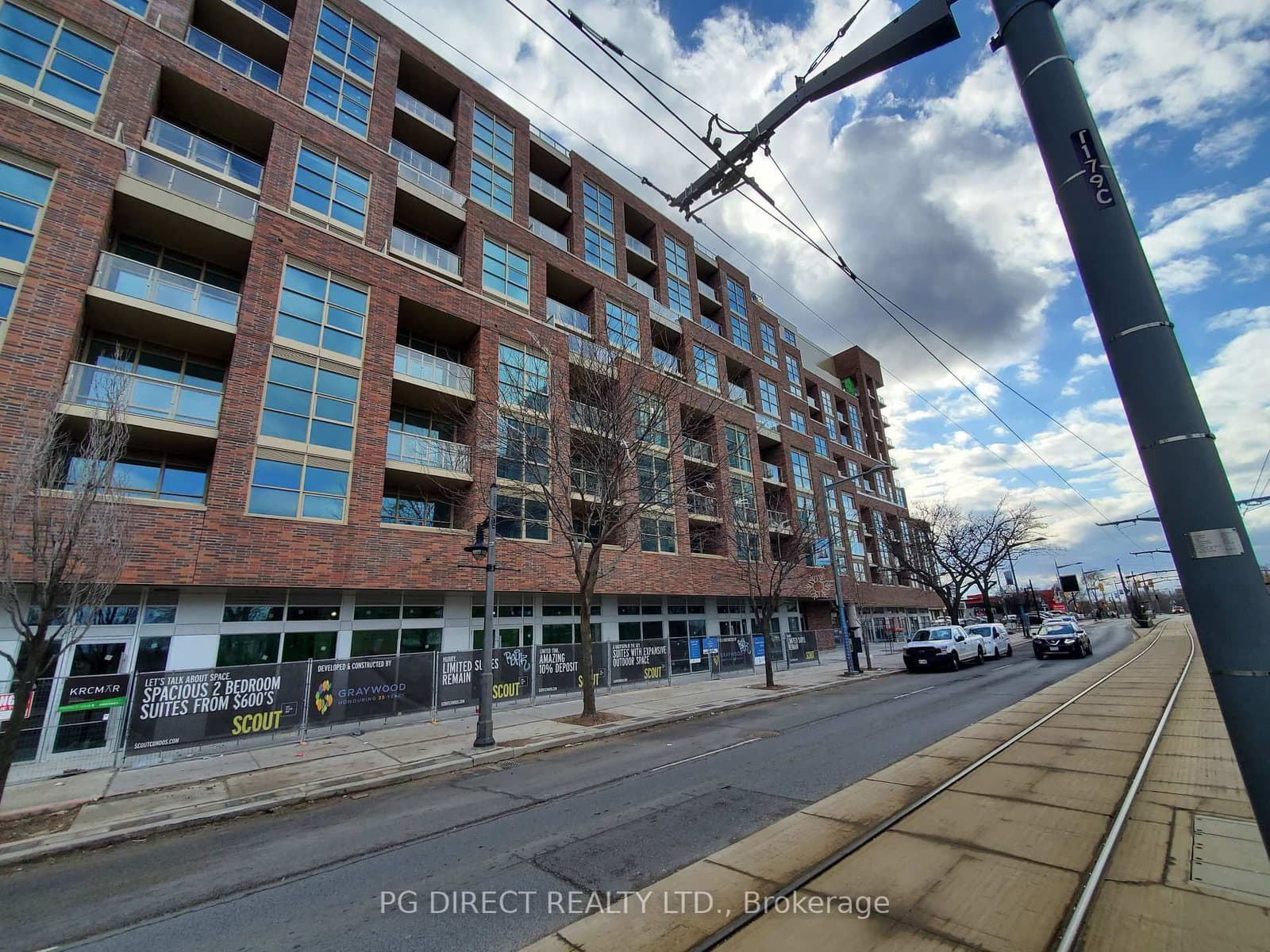 #324 - 1787 St.Clair Avenue W