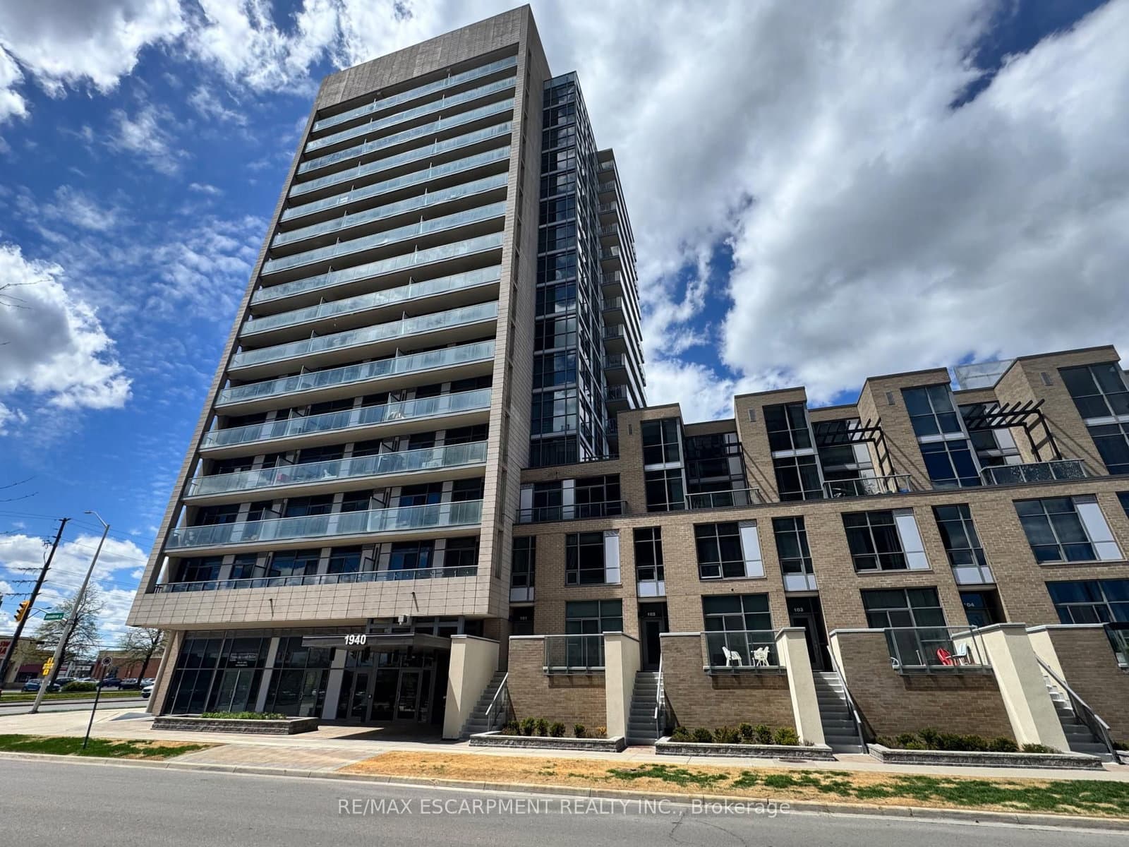 #809 - 1940 Ironstone Drive