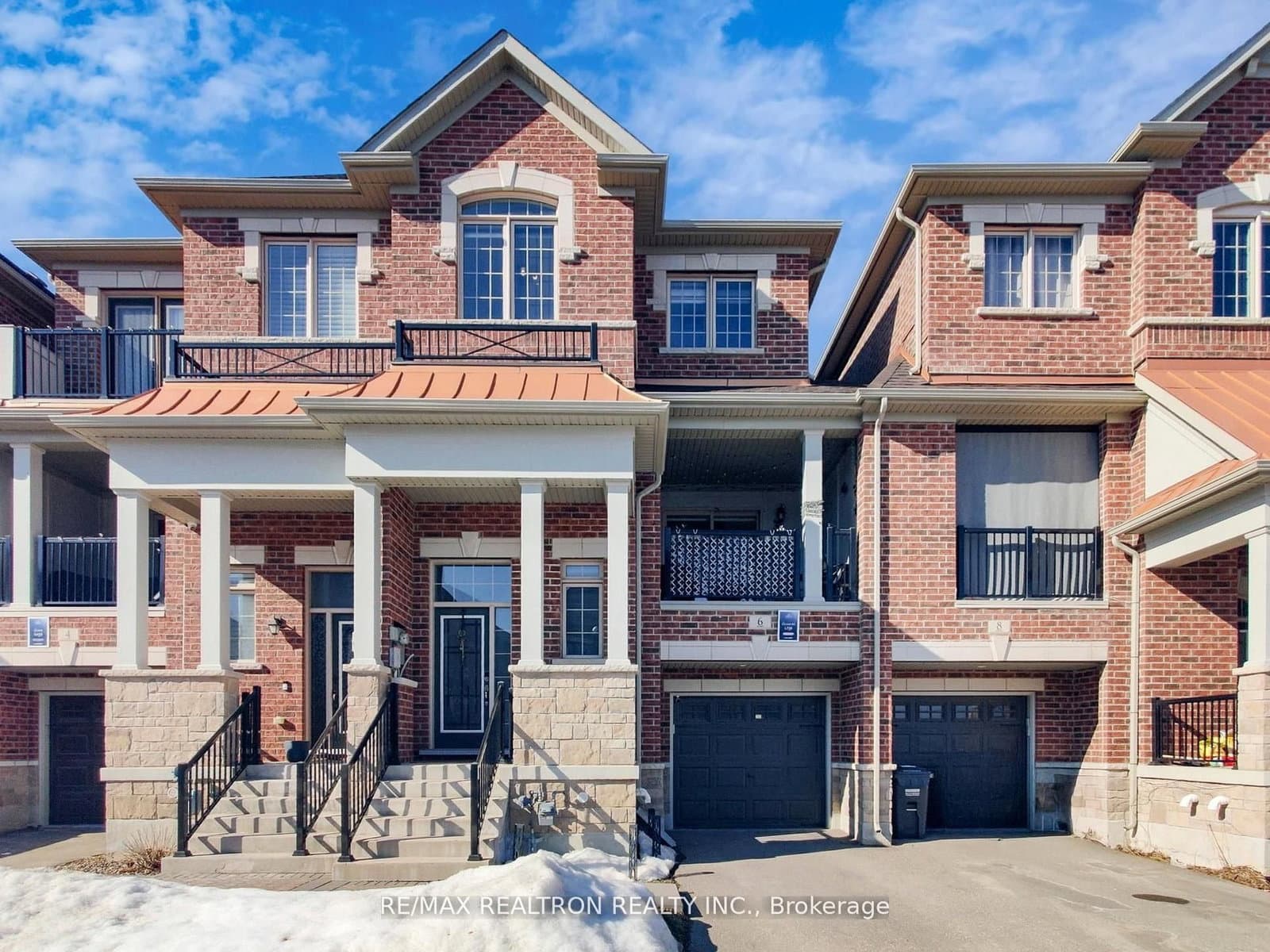 6 Oakmore Lane