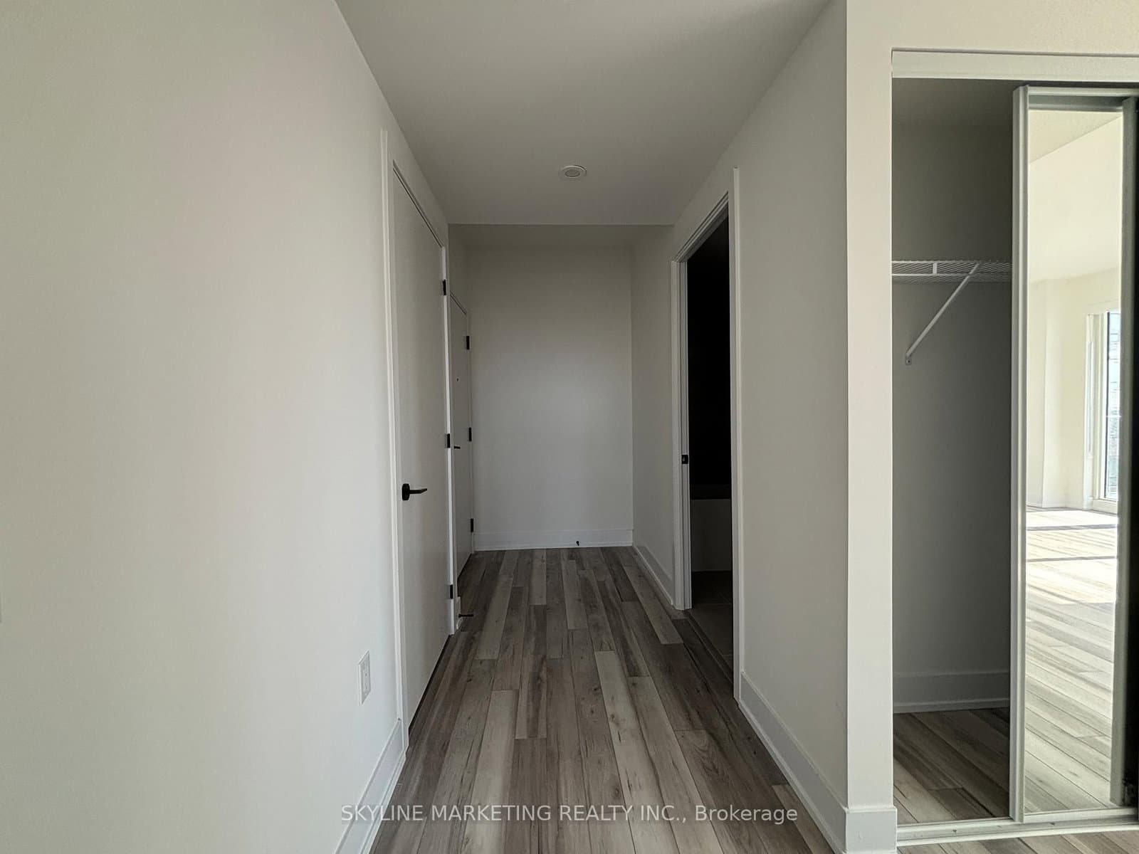 #445 - 2450 Old Bronte Road