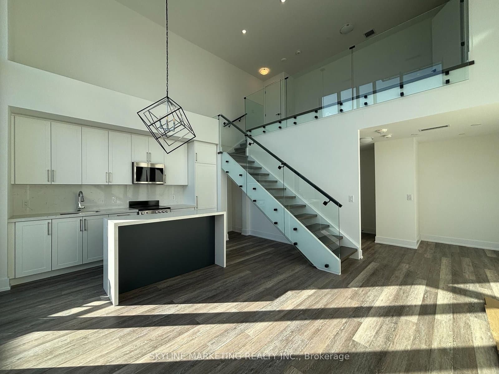 #103 - 2450 Old Bronte Road