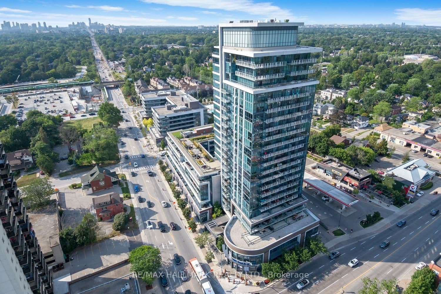 #601 - 1 Hurontario Street
