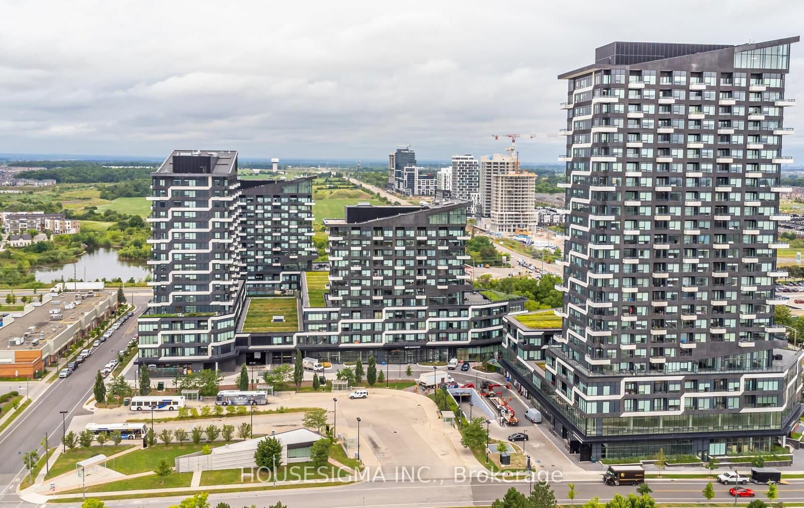 #349 - 2485 Taunton Road