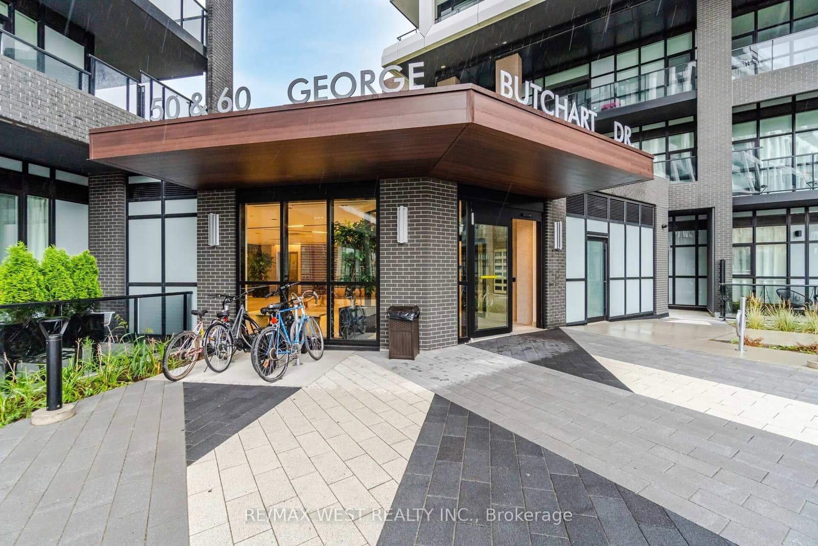#218 - 60 George Butchart Drive