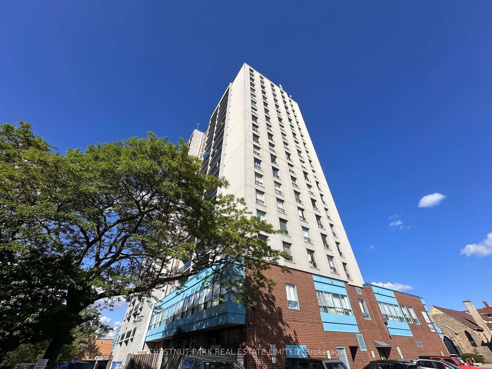 150 Lakeshore Road W, Unit 1003