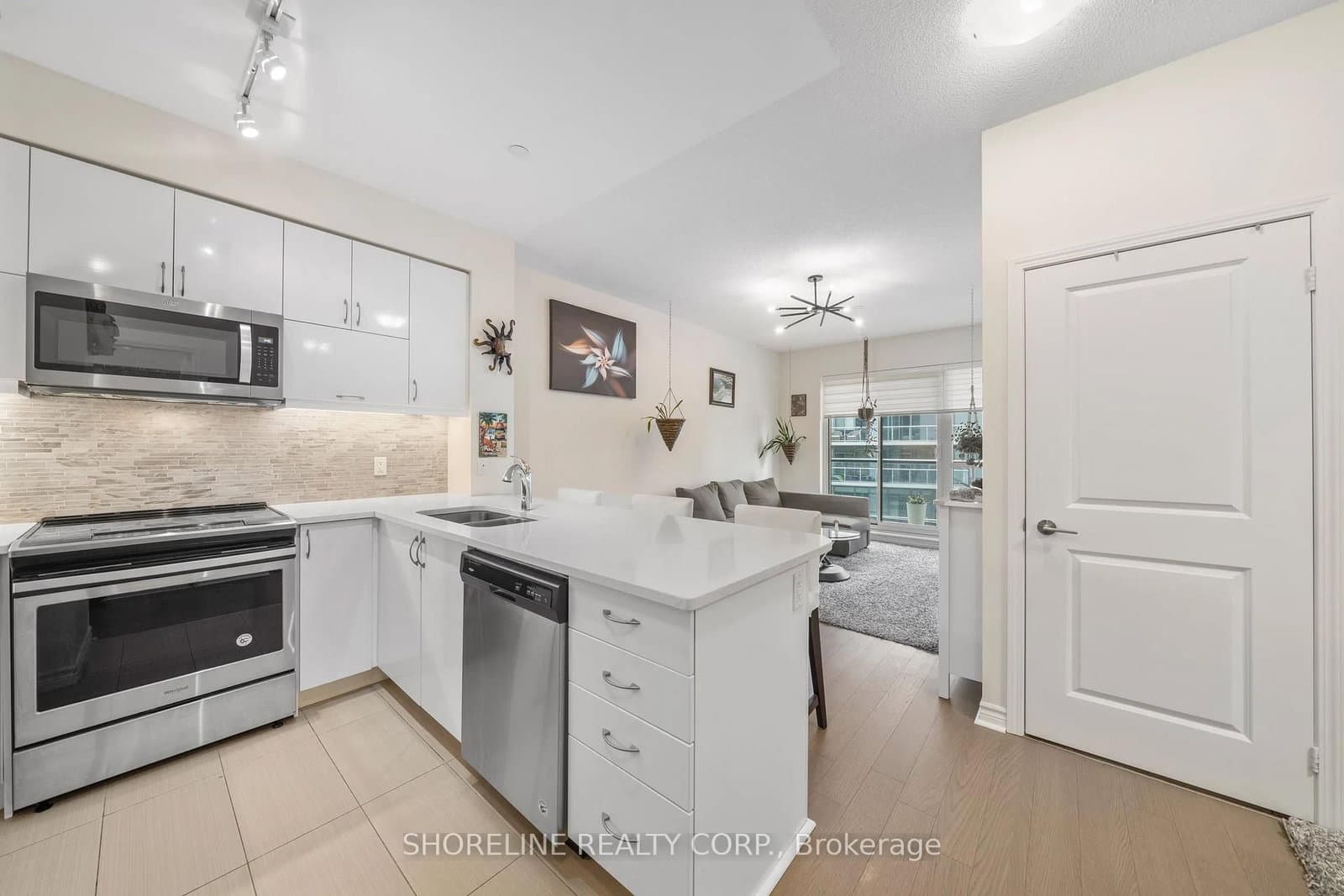 39 Annie Craig Drive, Unit 1502