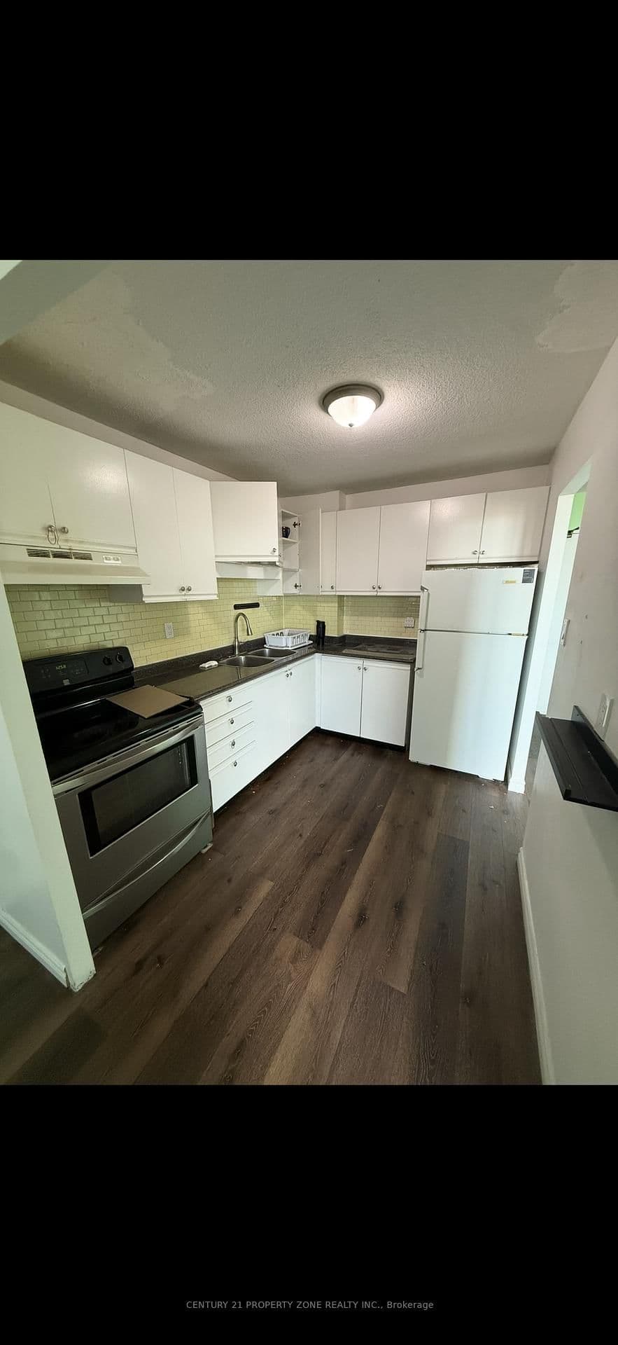 #702 - 530 Lolita Gardens