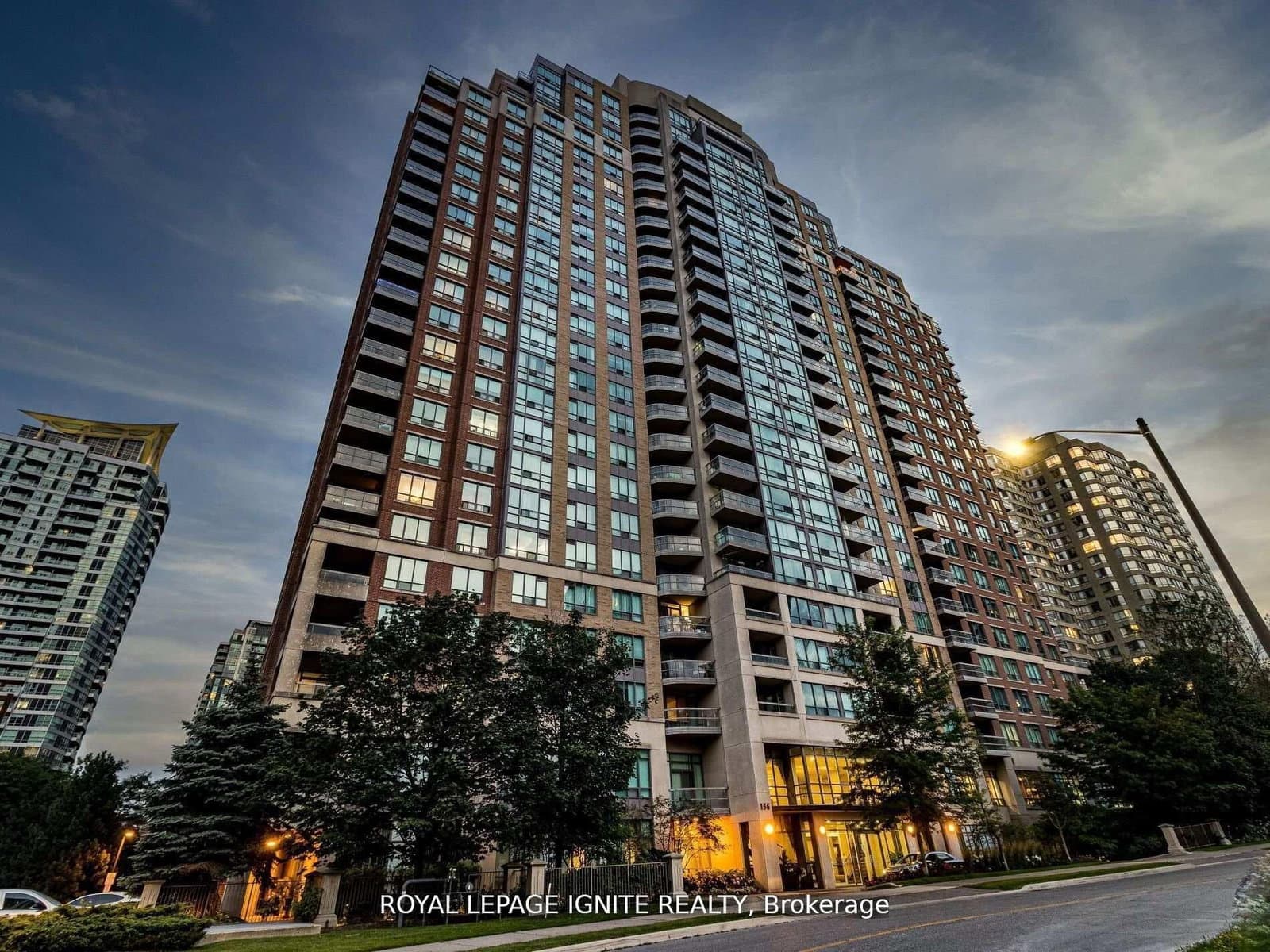 #1711 - 156 Enfield Place