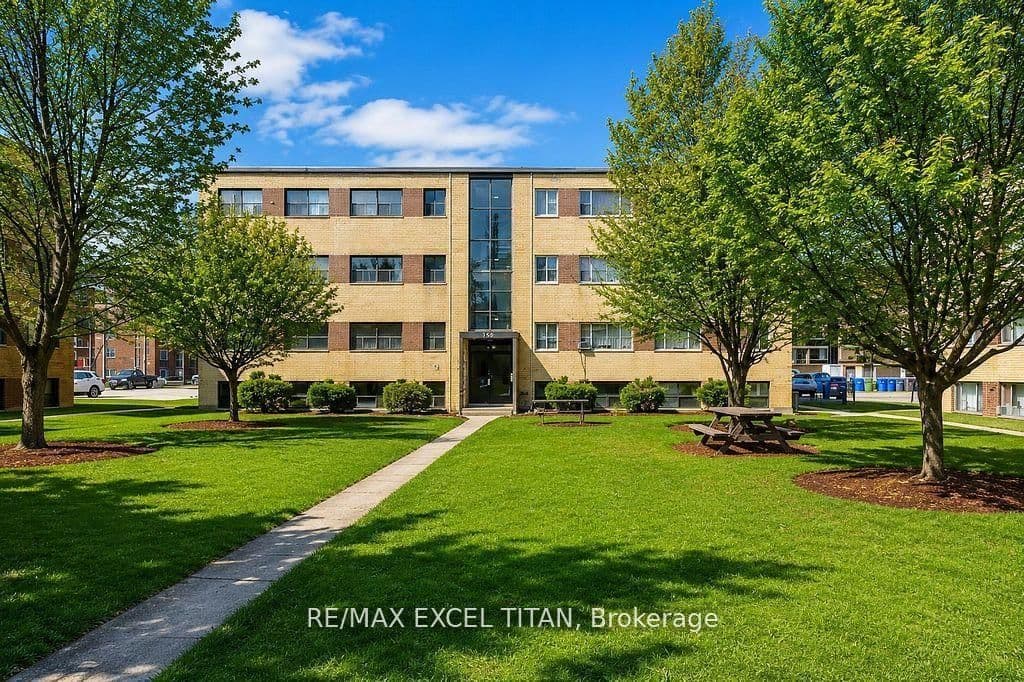 799 Robinson Street, Unit 4