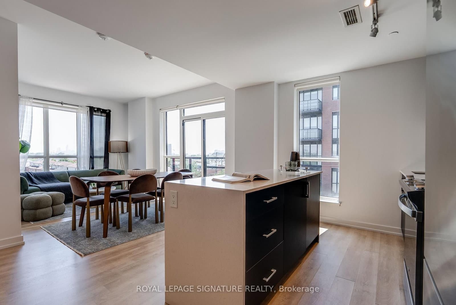 #517 - 2300 St. Clair Avenue W