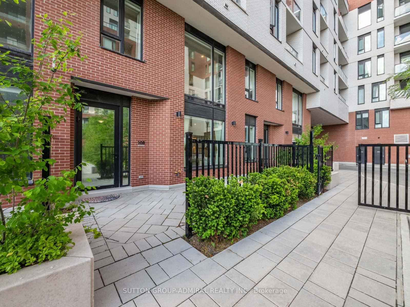 #108 - 15 Maryport Avenue