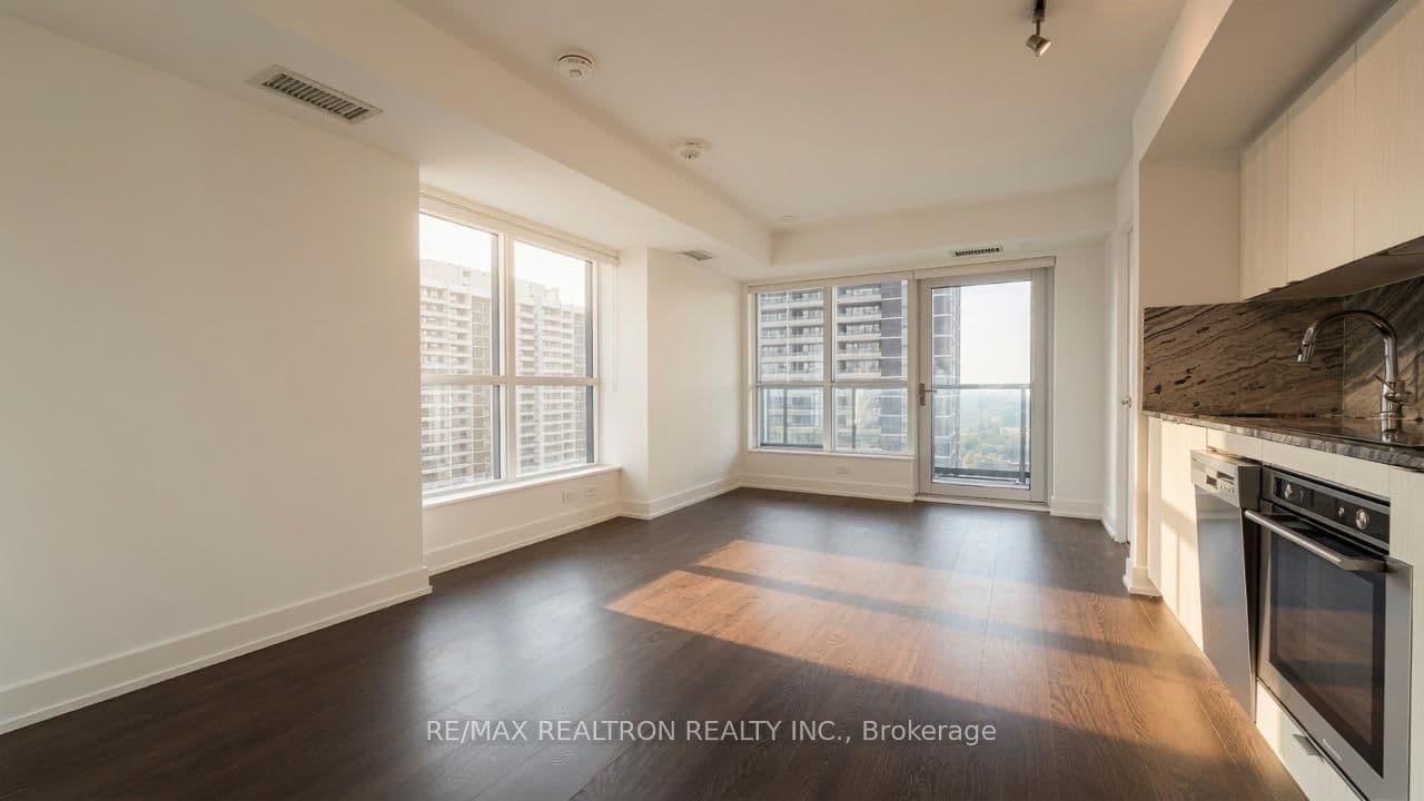 #2533 - 5 Mabelle Avenue