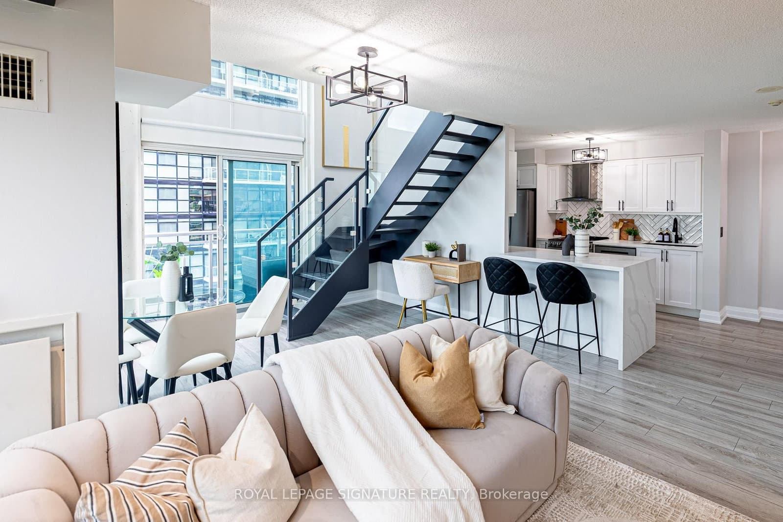 #1905 - 155 Legion Road N