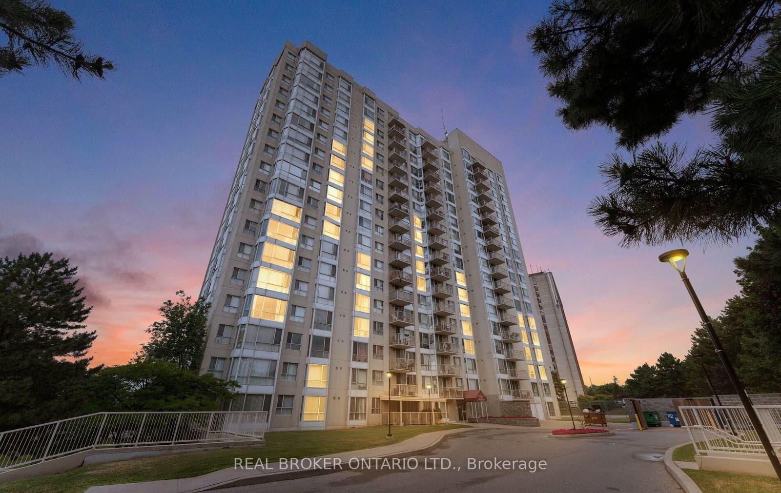 #1809 - 3077 Weston Road