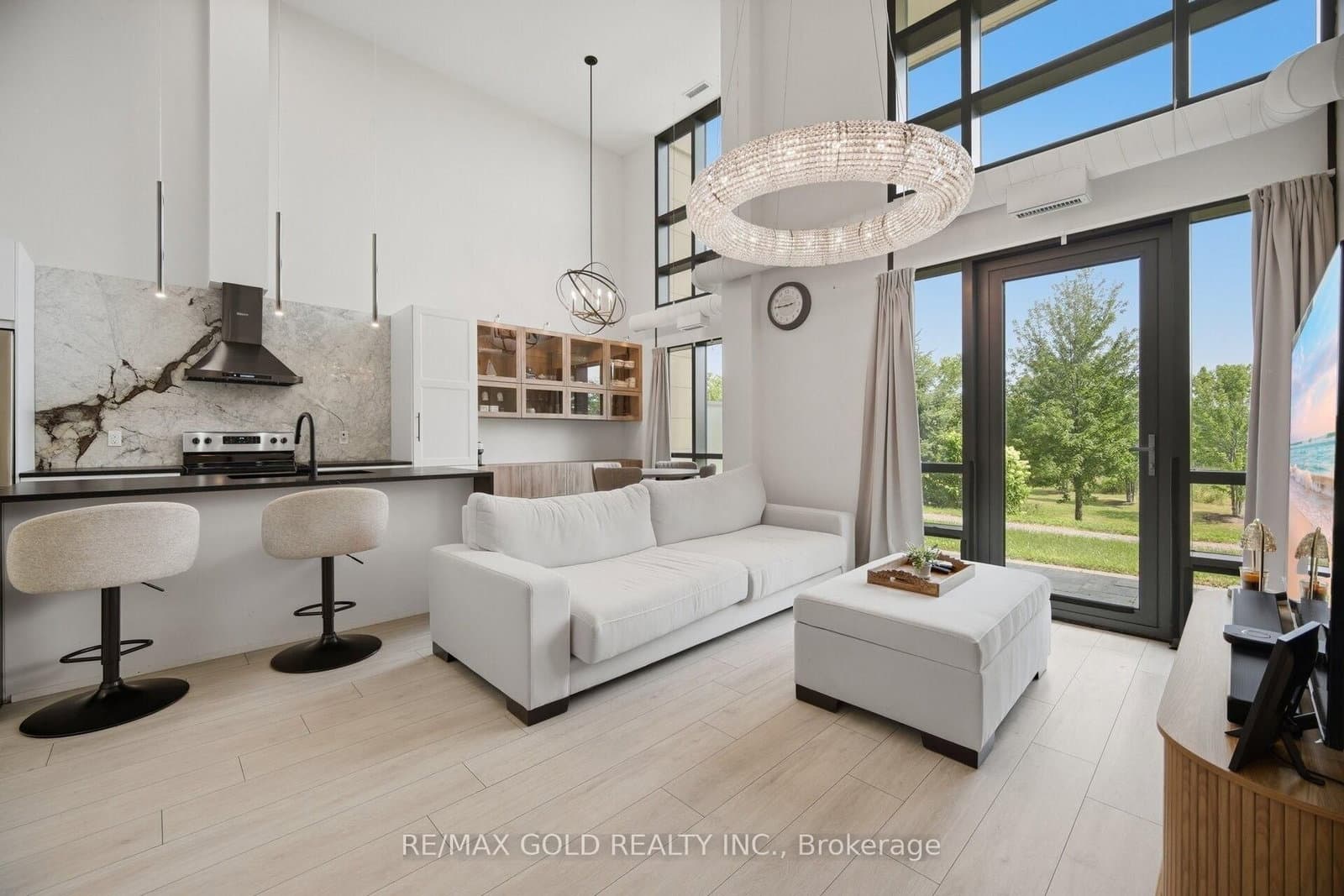 #111 - 65 Yorkland Boulevard
