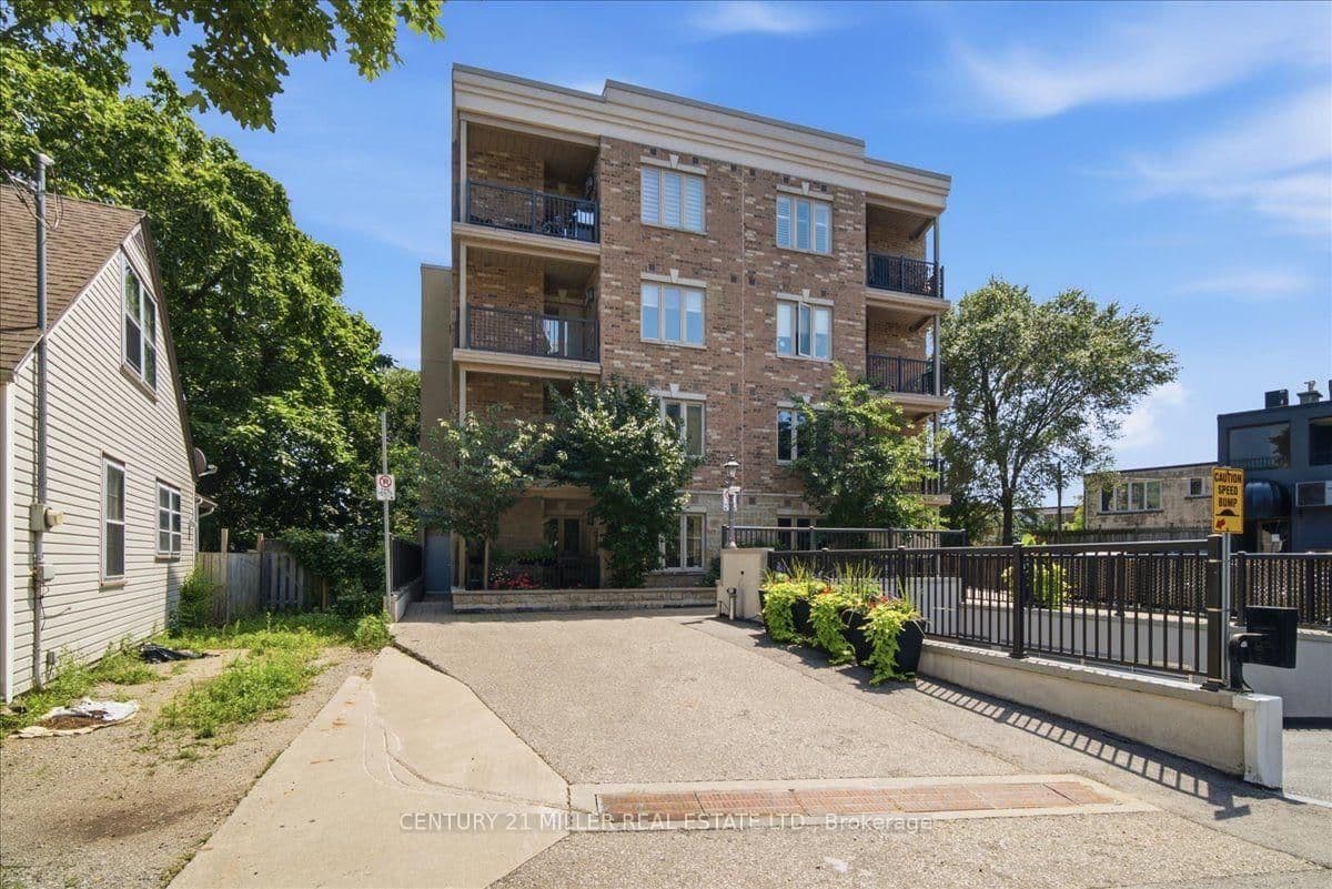 #102 - 70 Stewart Street