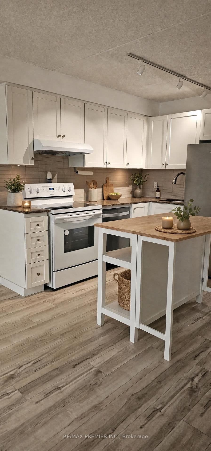 #307 - 2737 Keele Street