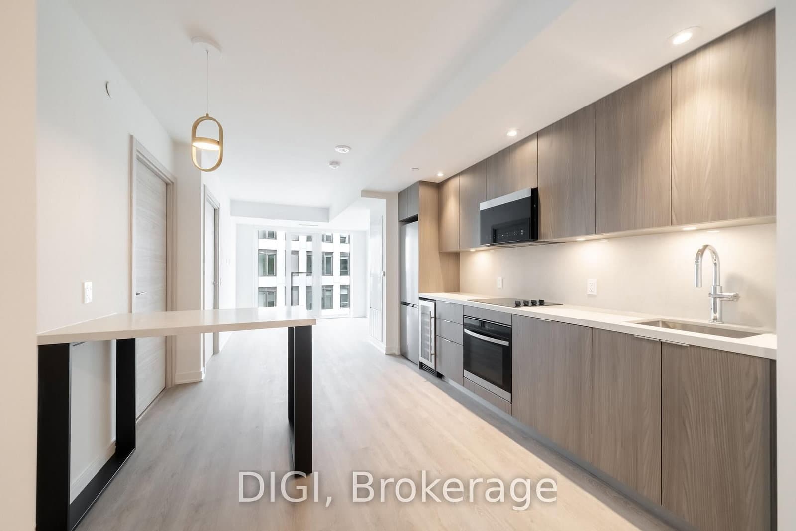 485 Perth Avenue, Unit E725