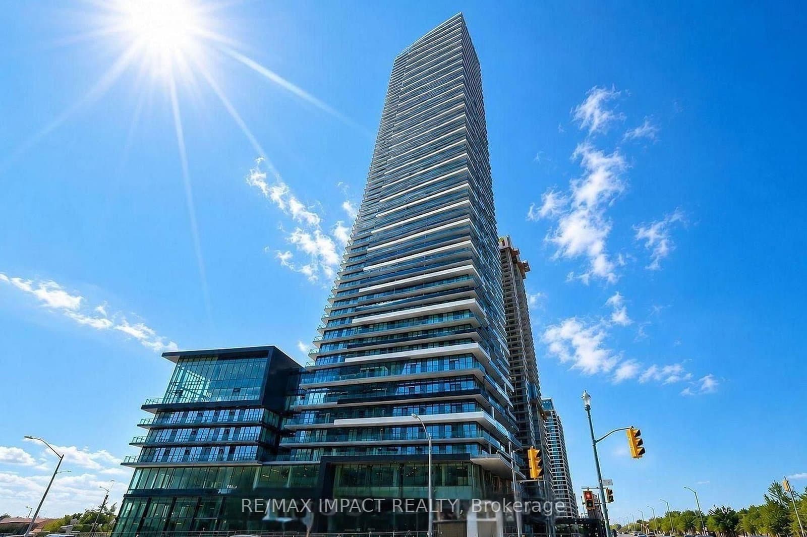 #201 - 448 Burnhamthorpe Road W