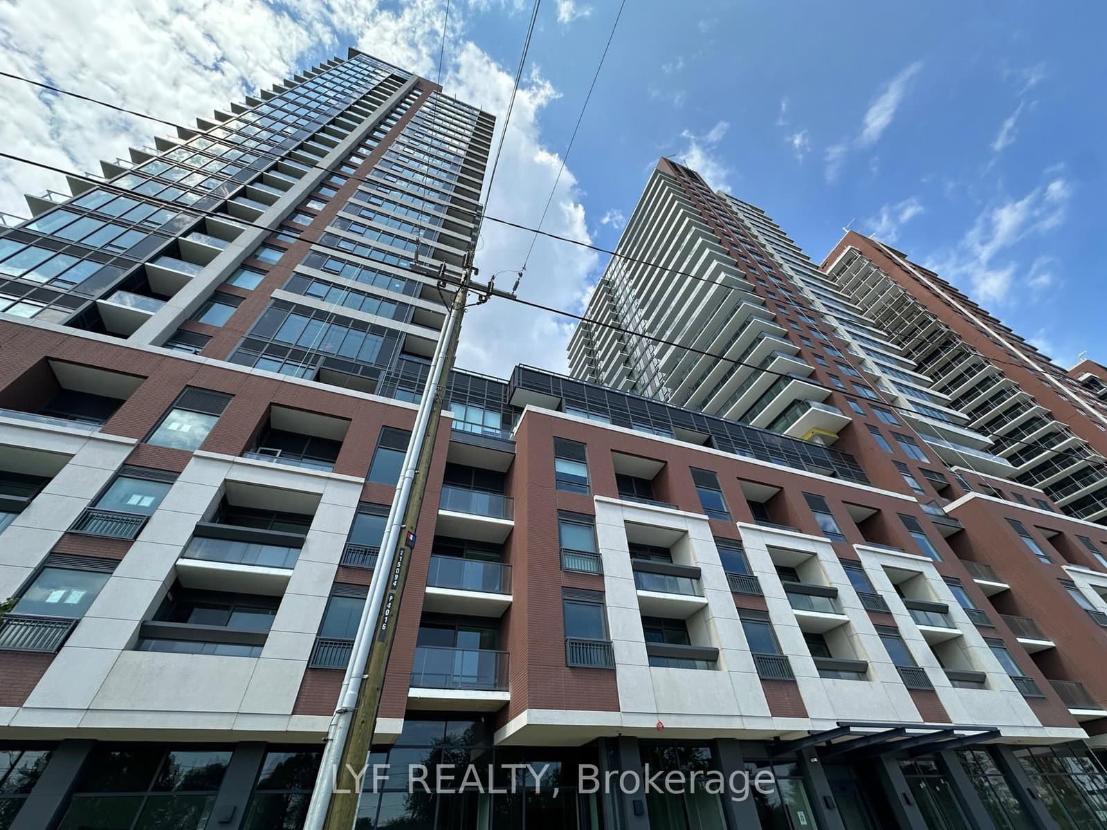 #922 - 4010 Eglinton Avenue W
