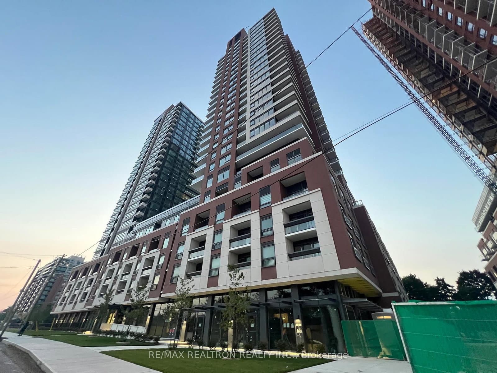 #1012 - 4010 Eglinton Avenue W