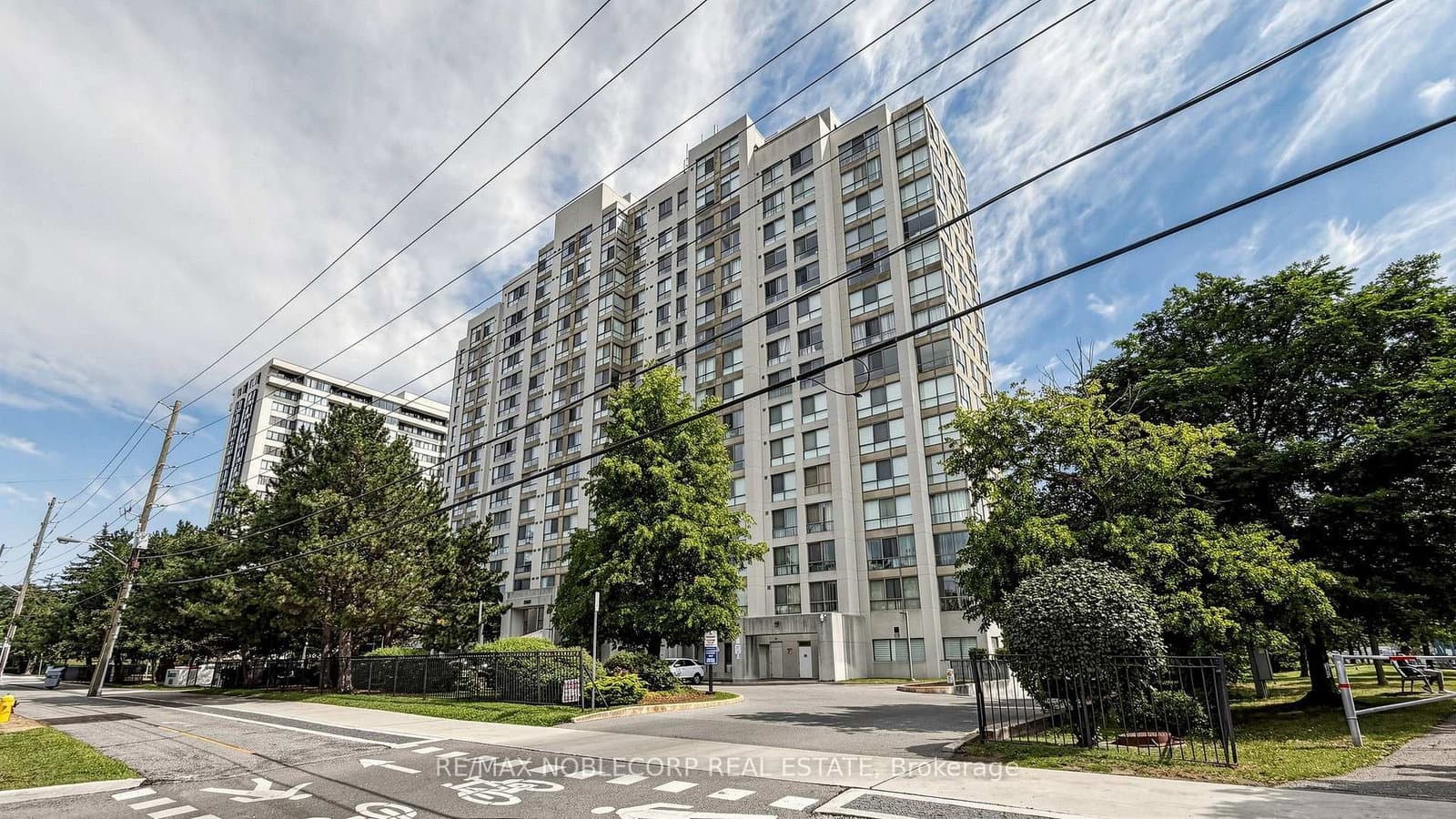 #804 - 2901 Kipling Avenue