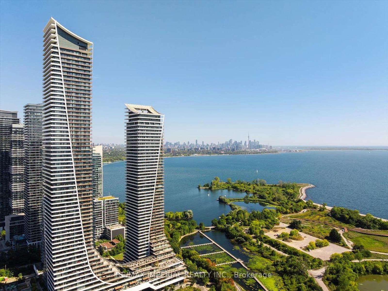 20 Shore Breeze Drive, Unit 2007