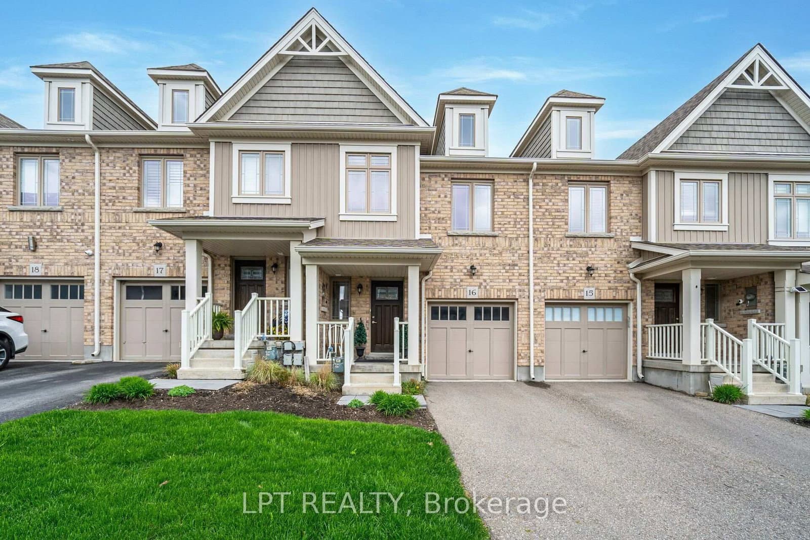 124 Parkinson Crescent, Unit 15