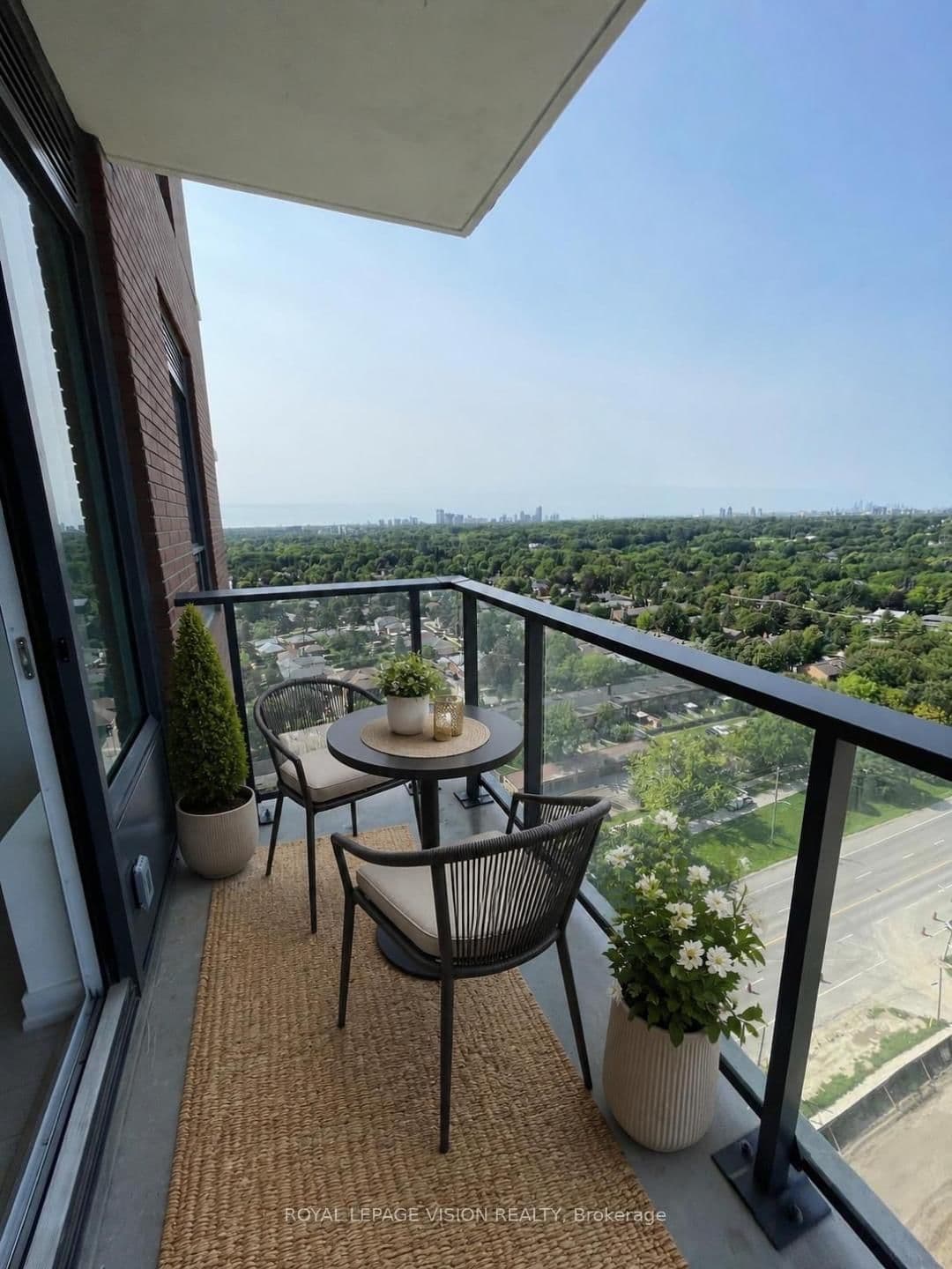 #1911 - 4010 Eglinton Avenue W