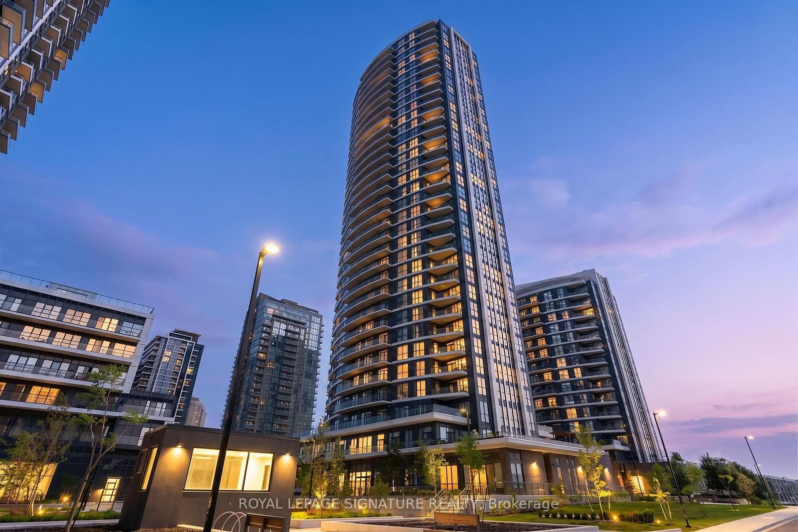 #218 - 35 Watergarden Drive