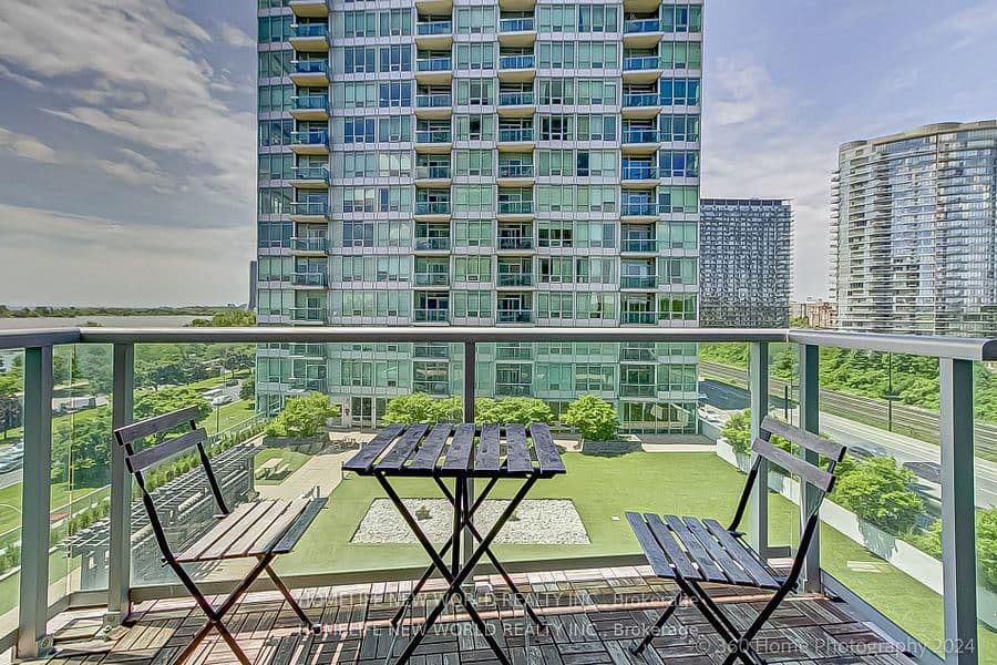 1900 Lake Shore Boulevard W, Unit 805