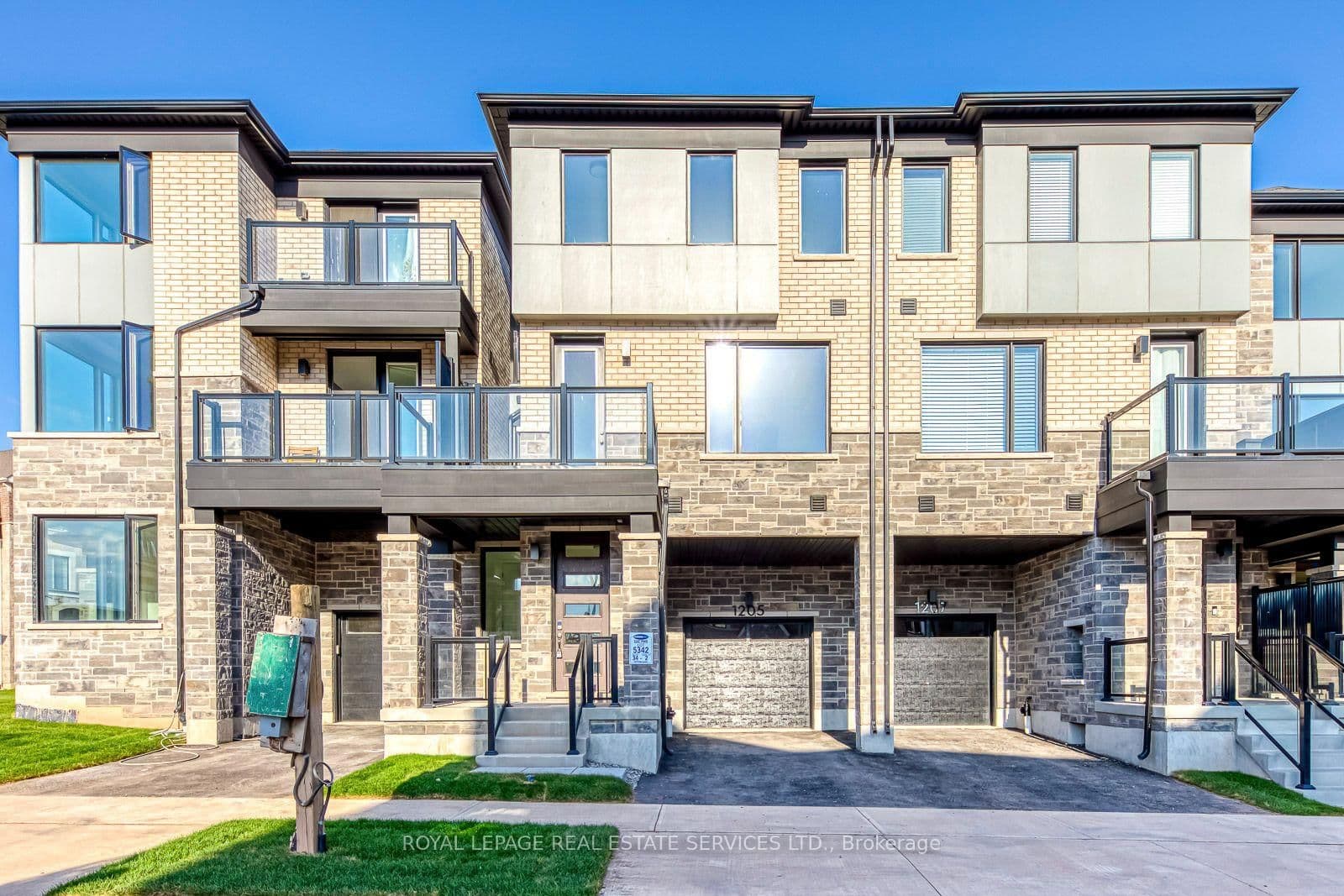 1205 Poppy Gardens