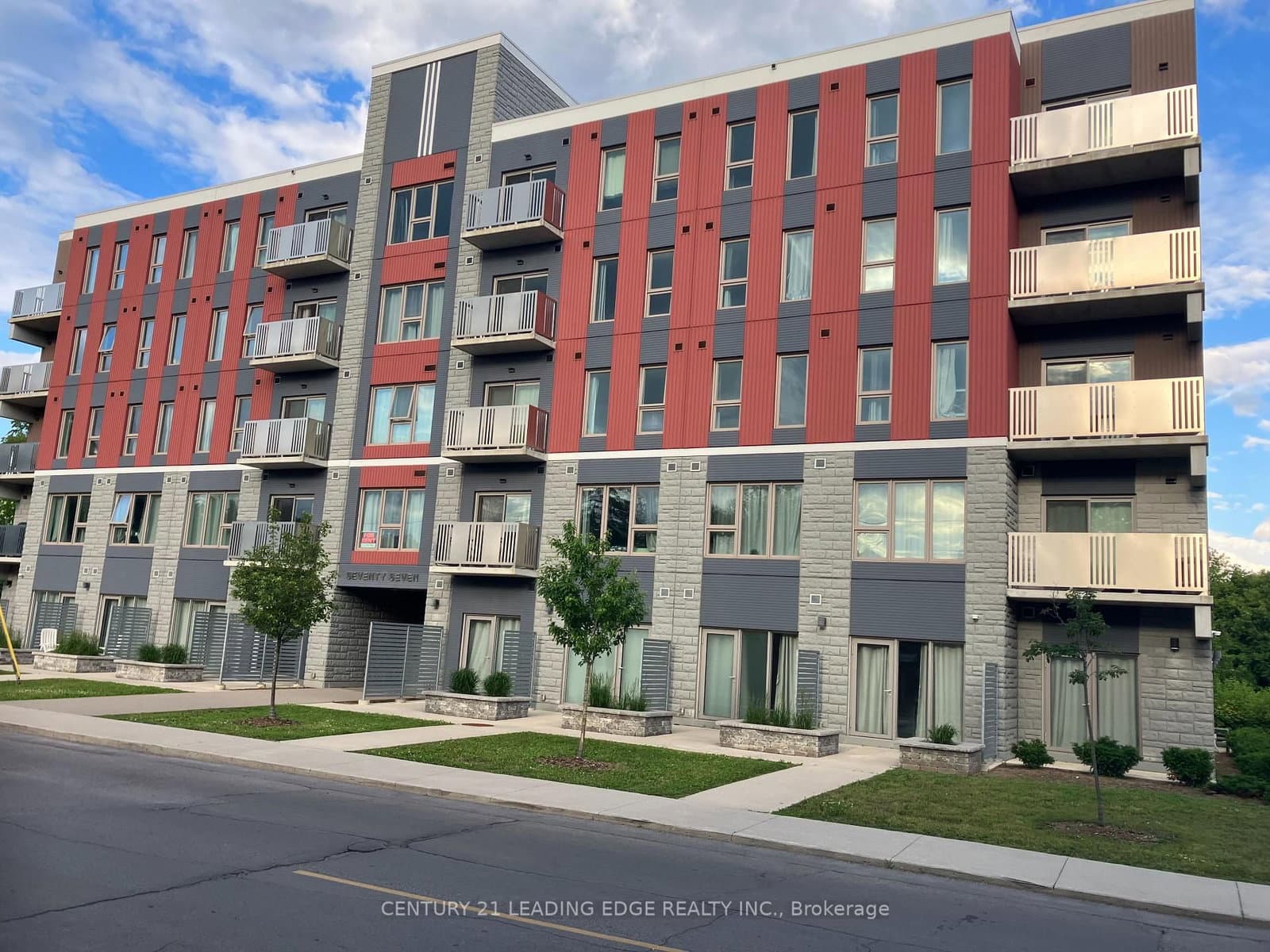 #422 - 77 LELAND Street