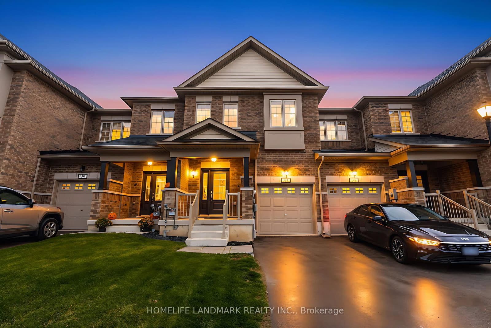 21 Sapphire Way