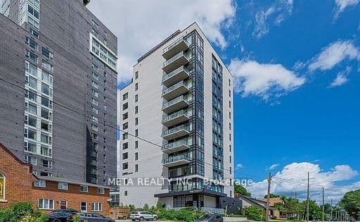 #1001 - 158 King Street N