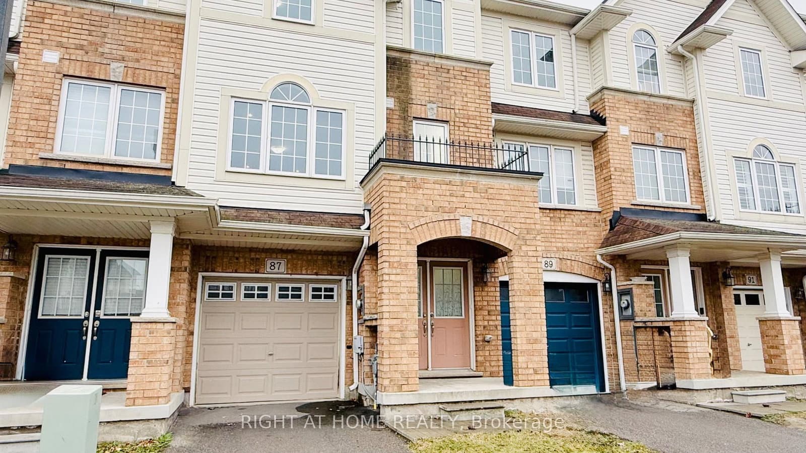 87 Mayland Trail