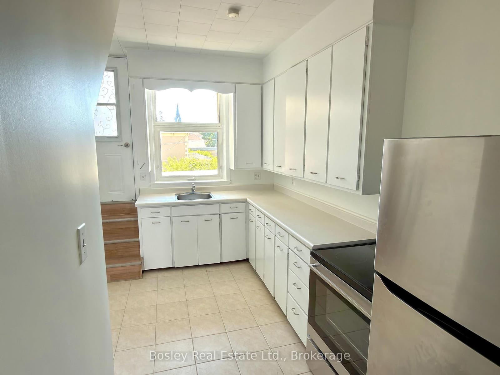 50 Sykes Street N, Unit 2