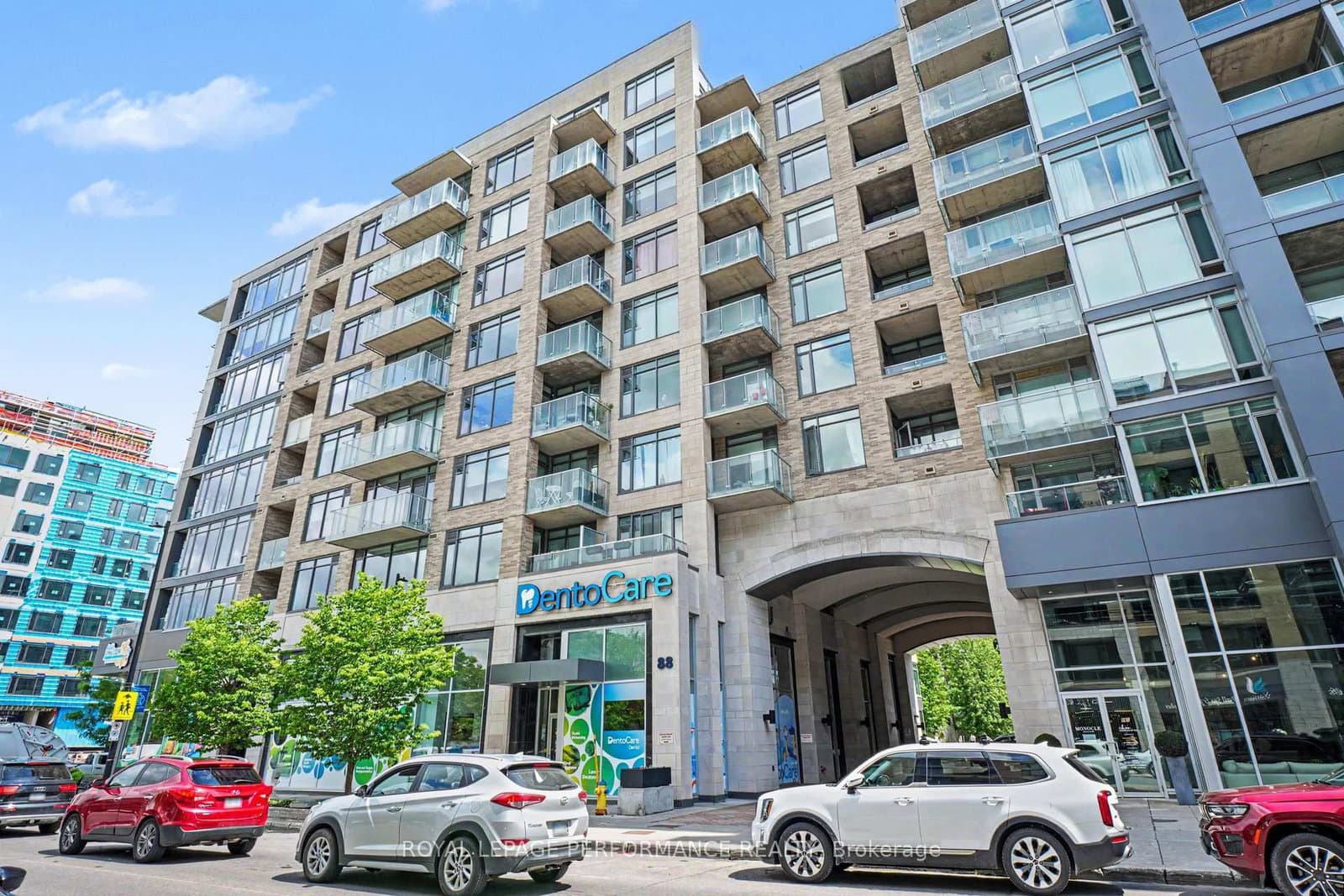 #412 - 88 Richmond Road