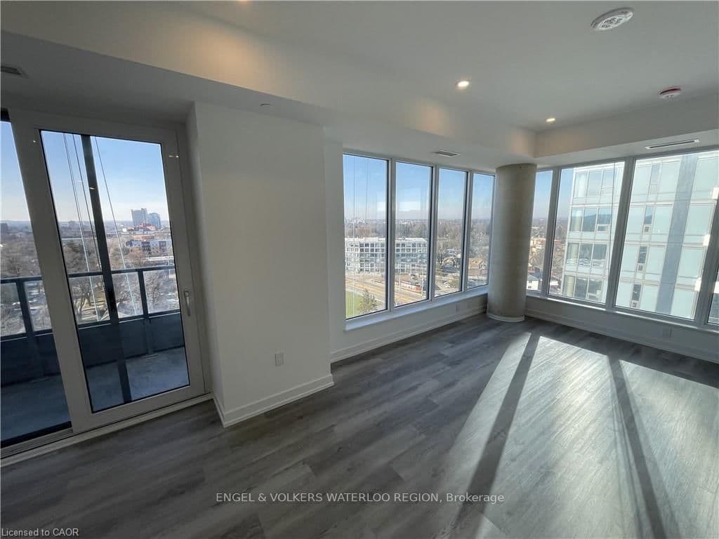 15 Wellington Street S, Unit 1212
