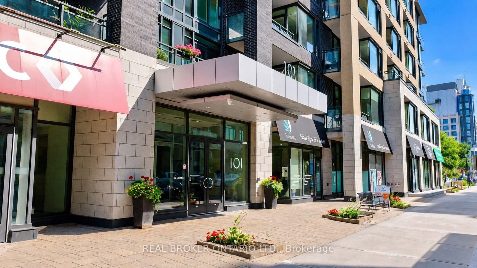 101 Richmond Road, Unit 302