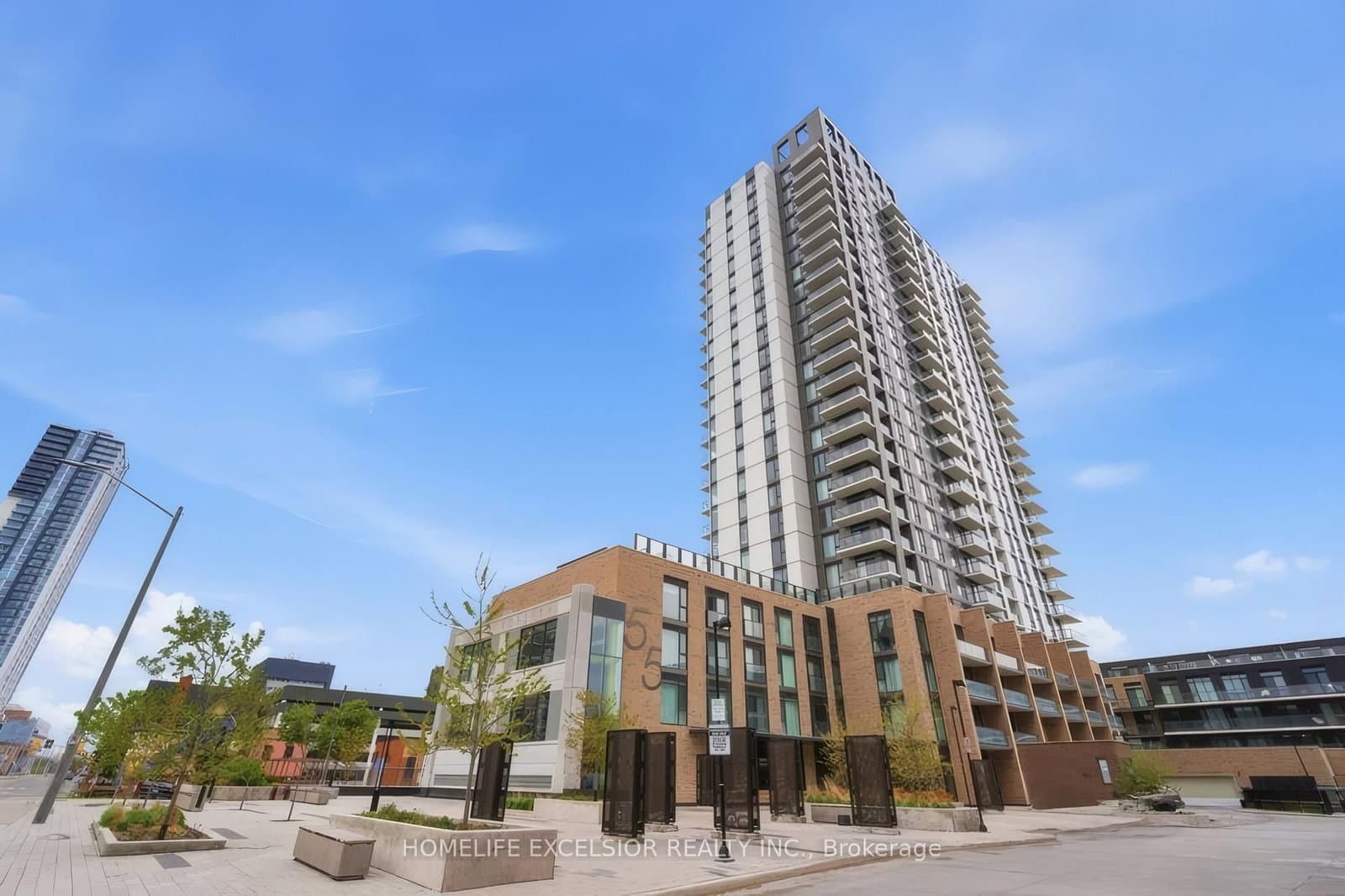 55 Duke Street W, Unit 1305