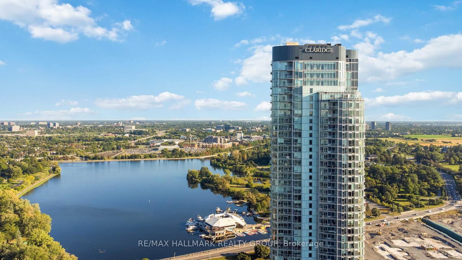 #3002 - 805 CARLING Avenue