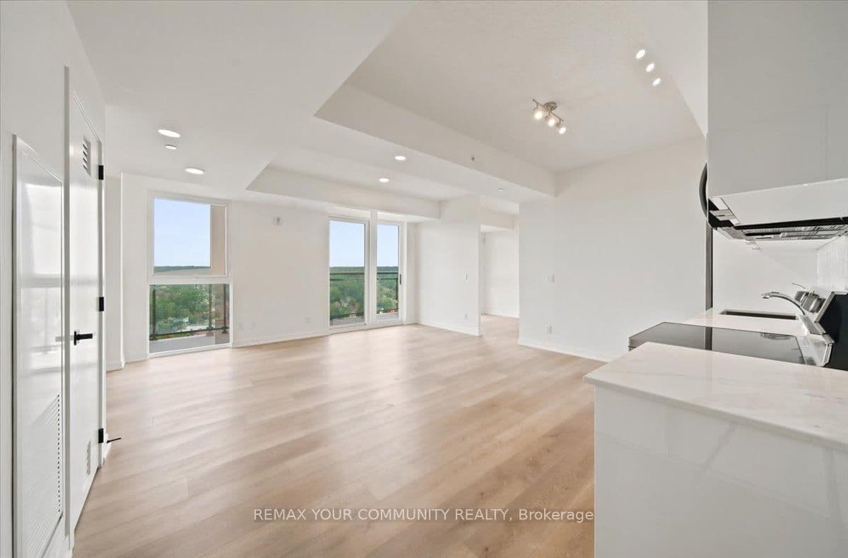 #1409 - 33 Erie Avenue