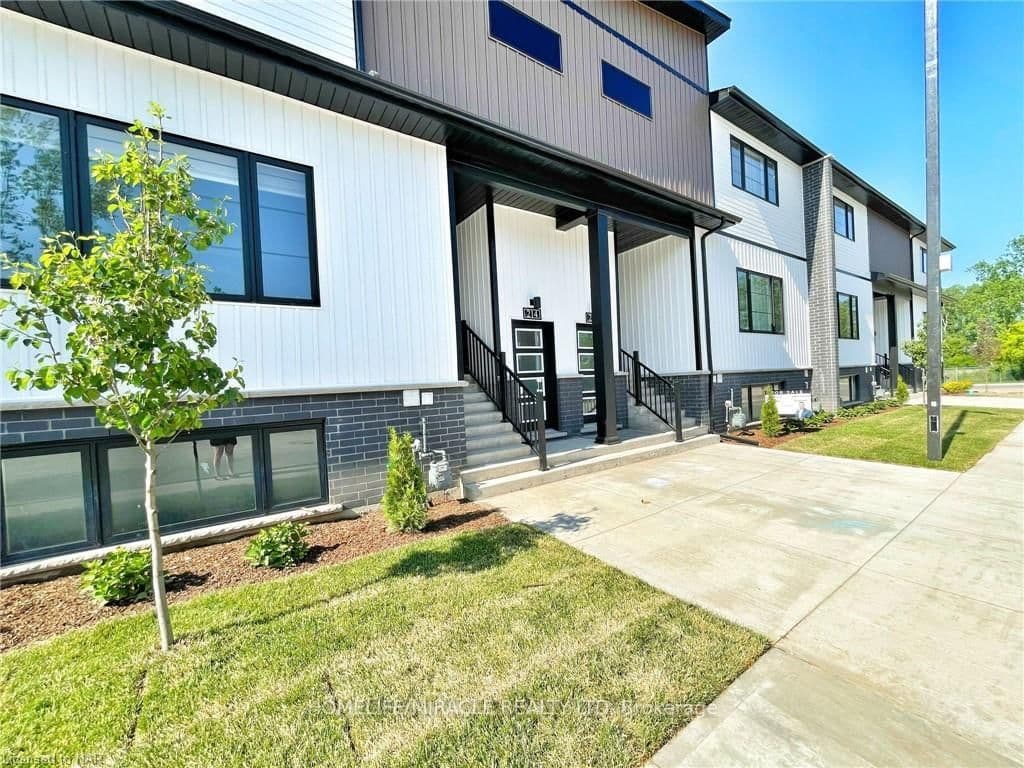 #411 - 4263 Fourth Avenue